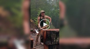 Красота с топором: канадка, которая впечатляет силой