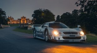 Two rare track Mercedes-Benz CLK GTR will be put up for auction (40 photos)