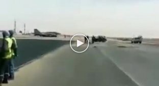 Проход истребителя МиГ-29 на предельно малой высоте ёты, Алжир