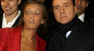 Сильвио Берлускони с будущей женой (7 фото)