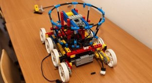 «Школа» Лего-роботов (41 фото)