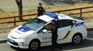 Показали кладбище машин украинских полицейских