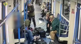 В московском метро мужчина ударил ножом знакомого во время ссоры