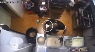 Когда мечтаешь быть футболистом, но работаешь в общепите