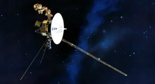 NASA engineers managed to fully restore communication with the 47-year-old Voyager 1 probe after another failure (3 photos)