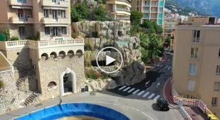 Особняк внутри настоящей скалы