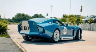 Французские студенты создали спорткар в стиле Shelby Daytona из 60-х (5 фото)