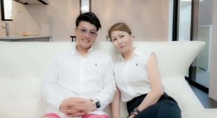 A Teenager Fell in Love with His Classmate's Mother and Married Her Years Later (2 photos + 1 video)