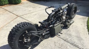 Дизельный полноприводный Twin Turbo мотоцикл (6 фото + 1 видео)