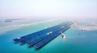 Impressive Marine Solar Power Plant in China (2 photos + 2 videos)