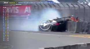 Голлівудський актор Майкл Фассбендер вдруге розбив машину в престижних перегонах на витривалість-2
