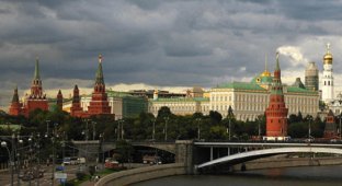 Правительство России “приготовилось” к переходу на режим военного времени