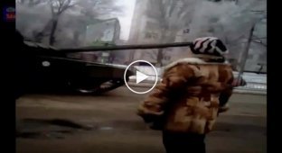Колонны танков в Луганске