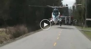 Вертолет зацепил провод