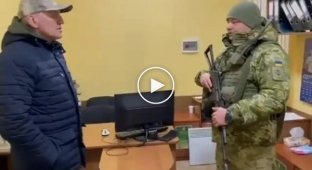 Белорусское посольство покидает Украину