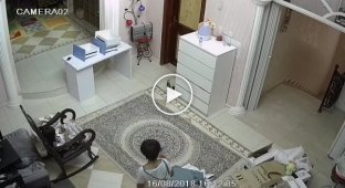 Почему лучше не кататься на скутере дома