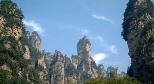 Горы Улинъюань и Национальный парк Чжанцзяцзе Китай (17 фото)