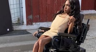 Аарон Филипп стала первой темнокожей трансженщиной-моделью в инвалидном кресле (13 фото)