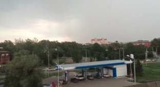 Ураган внезапно обрушился на Омск 
