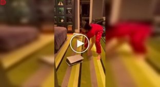 Мати розбила PS5 сина, пояснивши це «вихованням»