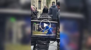 «Уенсдей»: як створювалися сцени з Річю – загадковим і кумедним членом сімейки Аддамс