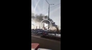 Росіяни спостерігають за атакою дронів на НПЗ у Рязані