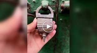 Старинный замок с секретом