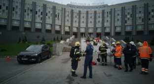 В Санкт-Петербурге загорелась больница Святого Георгия — погибли пациенты с коронавирусом (фото + 3 видео)