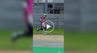 Неловкий момент на Moto3 Americas GP