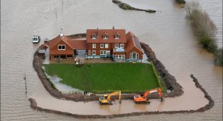 Наводнение на юго-западе Англии (22 фото)
