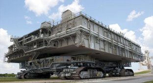 "Гиганты из стали": подборка самых больших машин на планете (19 фото)