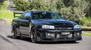 Rare Nissan Skyline GT-R R34 Tommykaira could not find a new owner (30 photos)