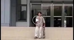 Skateboarder acrobat with bad ending