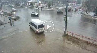 Водитель Мазды сбил женщину на переходе в Рыбинске