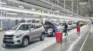 С завода Kia в Индии незаметно украли 900 двигателей (1 фото)