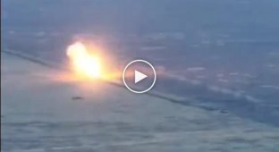 FGM-148 Javelin уничтожает вражеский танк