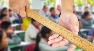 В китайской школе ввели телесные наказания (2 фото)