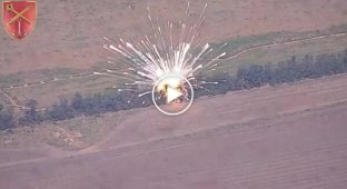 A HIMARS missile destroys a Buk-M2 air defense system of the Russians with a direct hit