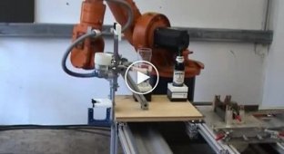 Робот разливающий пиво