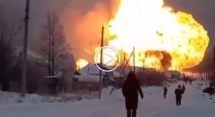 A selection of videos of rocket attacks, shelling in Ukraine. Issue 77