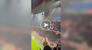 Атмосфера на футбольном стадионе Италии