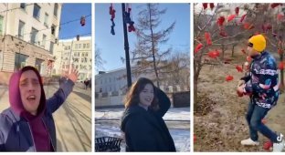 Молодёжь поддержала художников, одевавших варежки на скульптуры (2 фото + 1 видео)