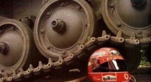 Шлем Шумахера держит танк! Из чего же он сделан? (3 фото)