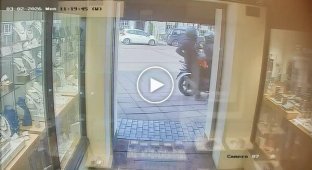 Налетчики ограбили ювелирный магазин при помощи бетонореза