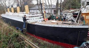 Титаник на заднем дворе (4 фотографии)