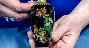 A vase bought at a flea market turned out to be a work of art (6 photos)