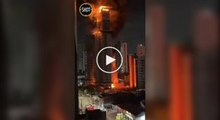 Мощный пожар охватил небоскреб в Бразилии