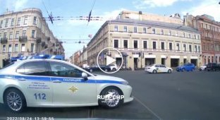 ДТП с участием служебного автомобиля ДПС в Санкт-Петербурге