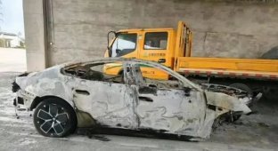 Autopilot was blamed for the first fatal accident of Xiaomi SU7 (3 photos)