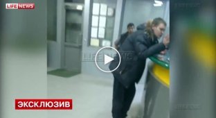 Следователь МВД устроил пьяный дебош на автомойке в Красноярске